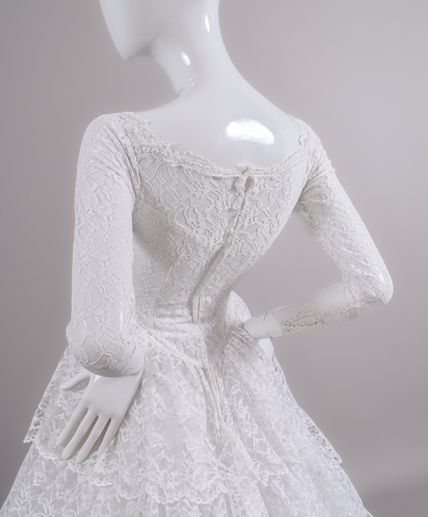 1950s Cupcake Tiered Lace Wedding Dress w/Brush Train