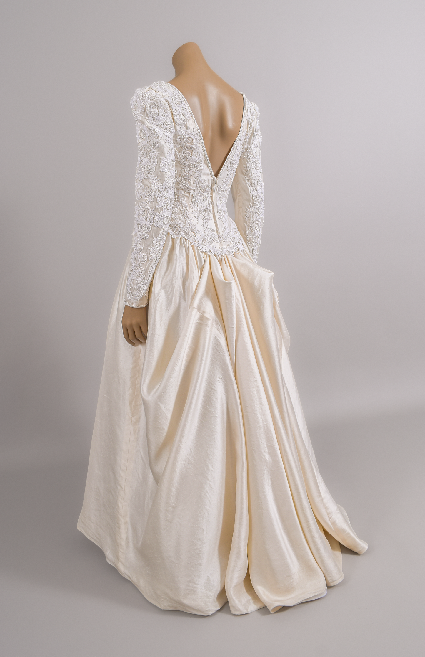 1990s Silk Shantung Pearl & Appliqué Beaded Wedding Dress W/Trailing Train