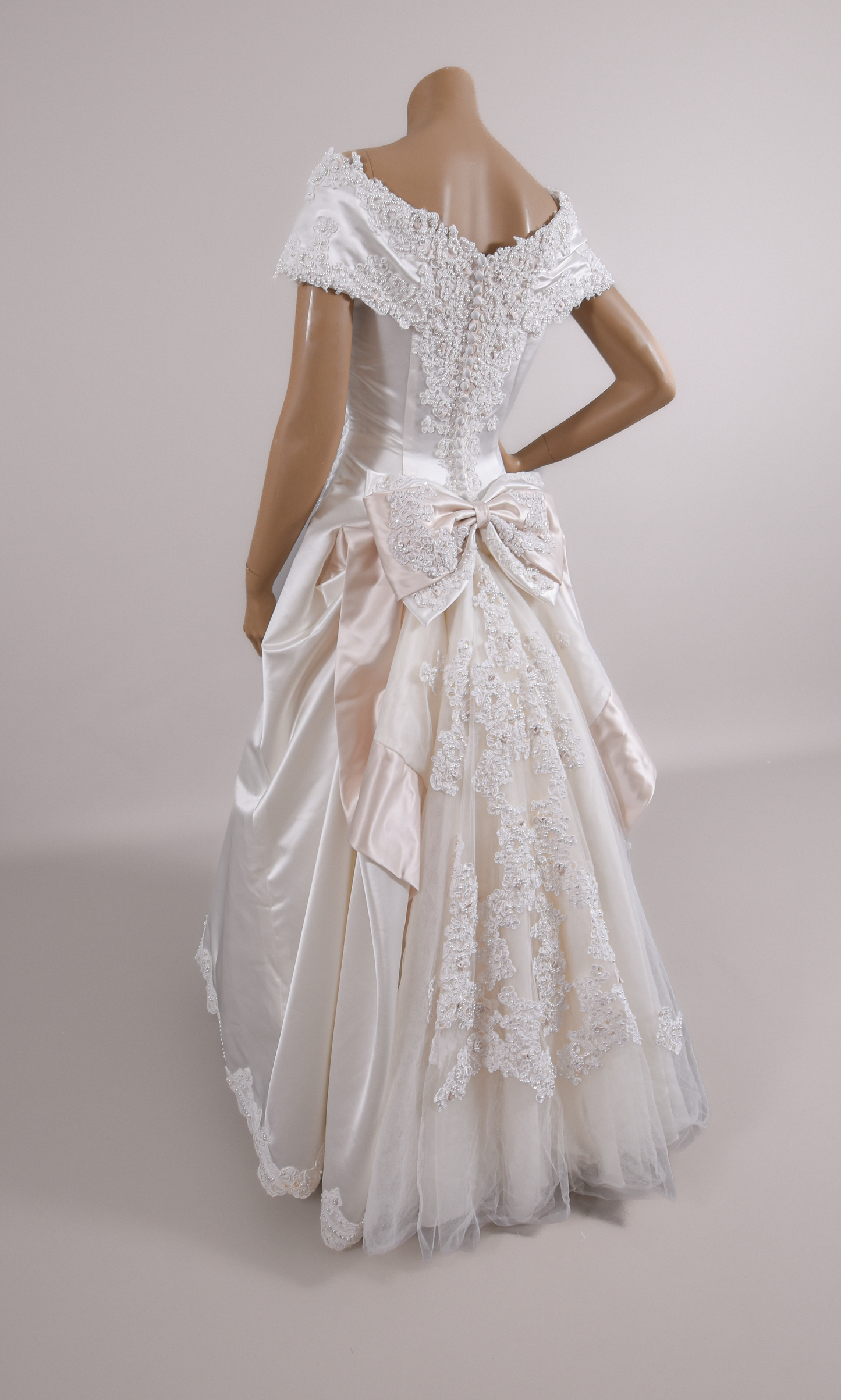 1990s Duchesse Satin Beaded Ribbon Rose Wedding Dress & Chapel Train size 8/10