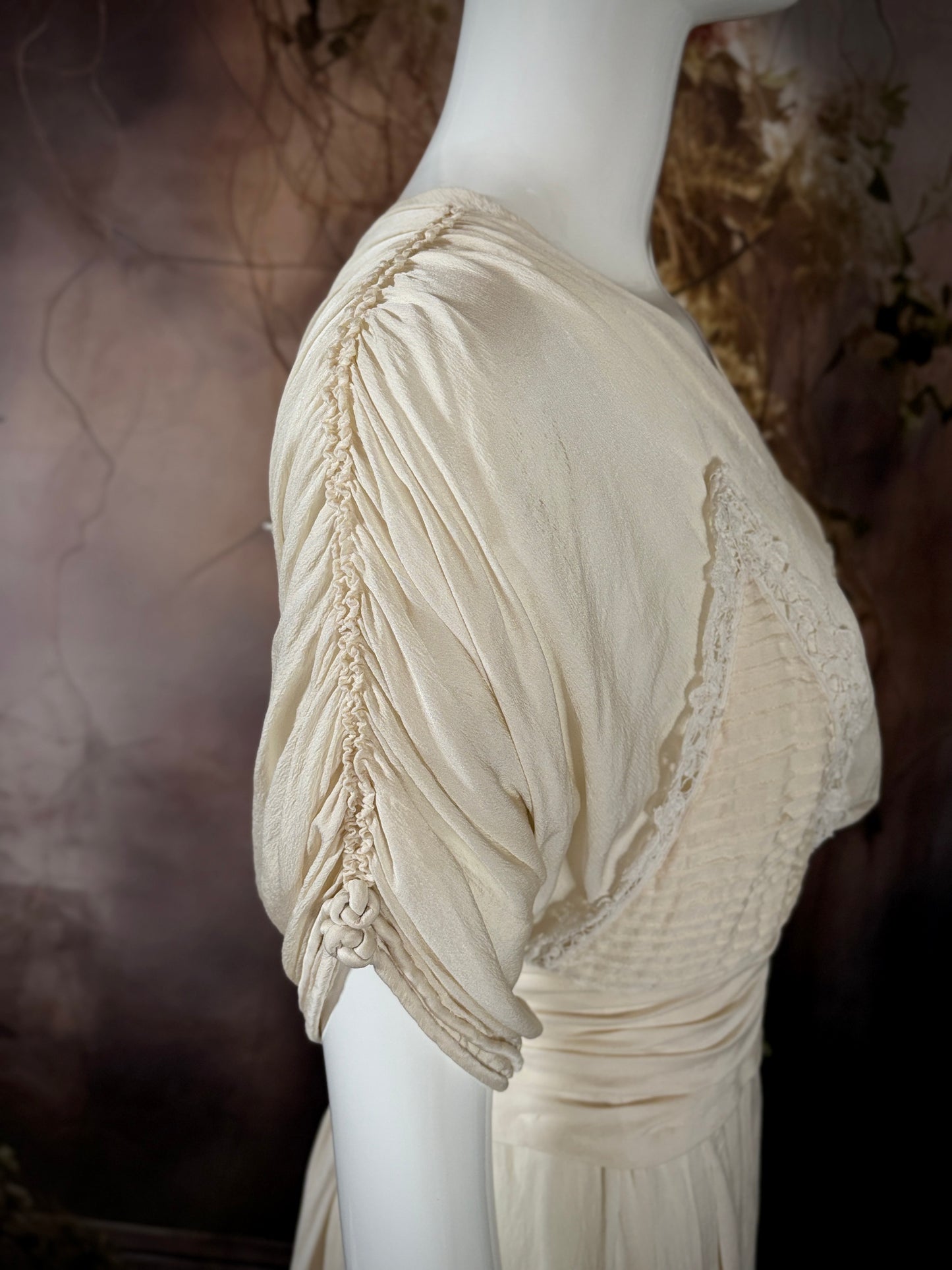 1920s Silk Crepe De' Chine Wedding Dress w/Trailing Train