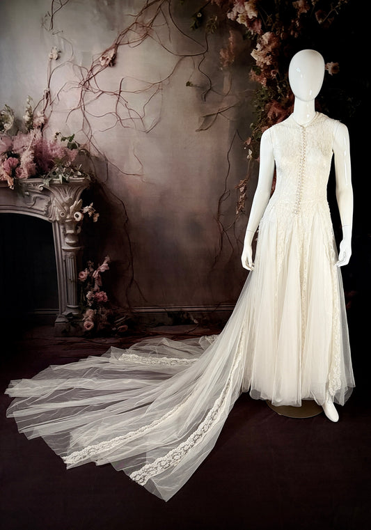1930s Silk Chantilly Lace & Tulle Wedding Dress w/Real Pearl Buttons & Trailing Train