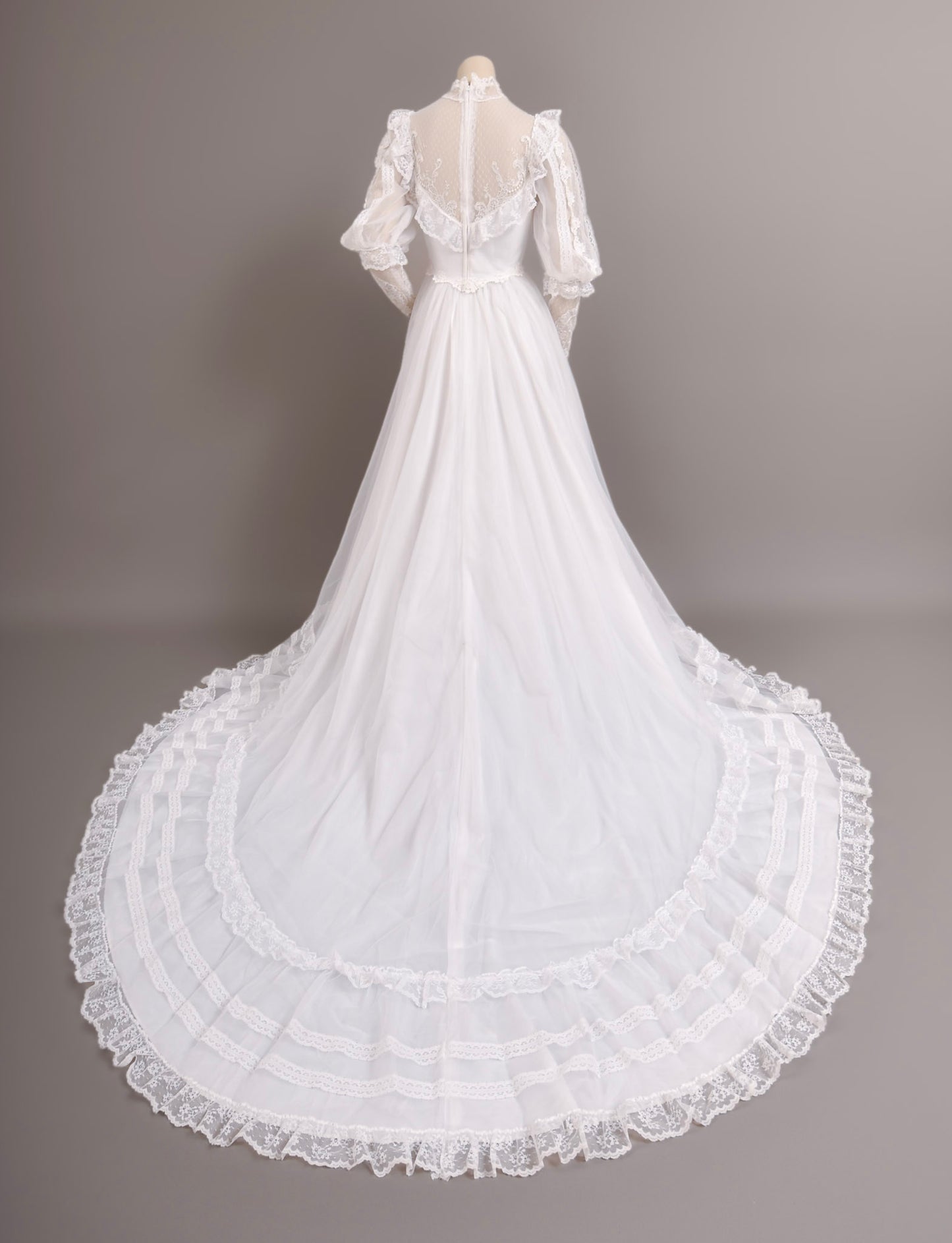1970s Prairie Boho Wedding Dress, Swiss Lace & Silk w/Trailing Train Size w/Veil
