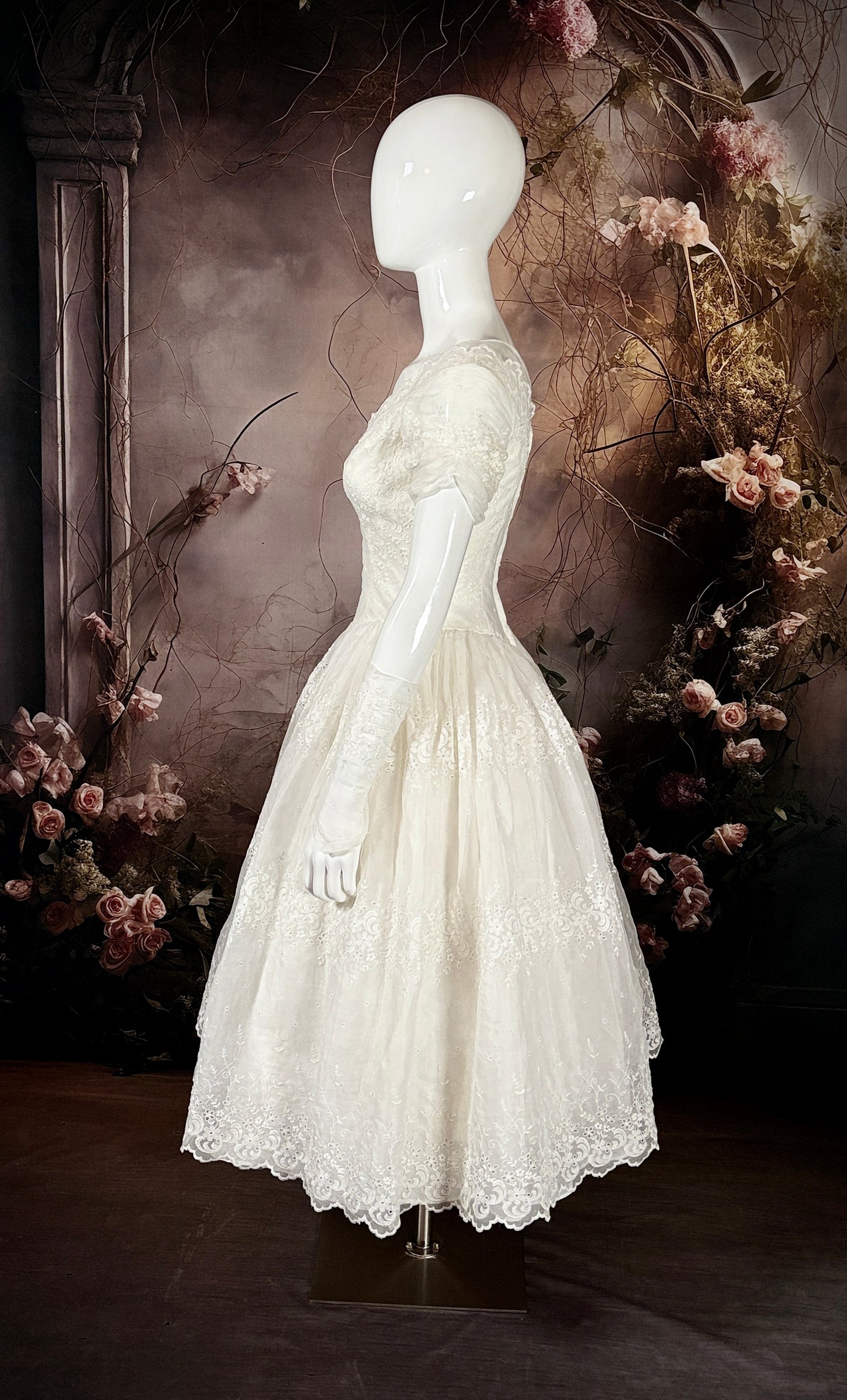 1950s Embroidered Rayon Organza Tea Length Wedding Dress W/Arm Sleeves