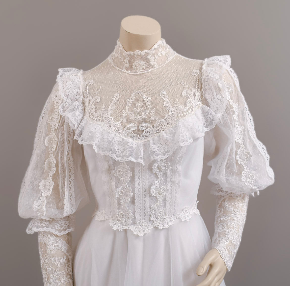 1970s Prairie Boho Wedding Dress, Swiss Lace & Silk w/Trailing Train Size w/Veil