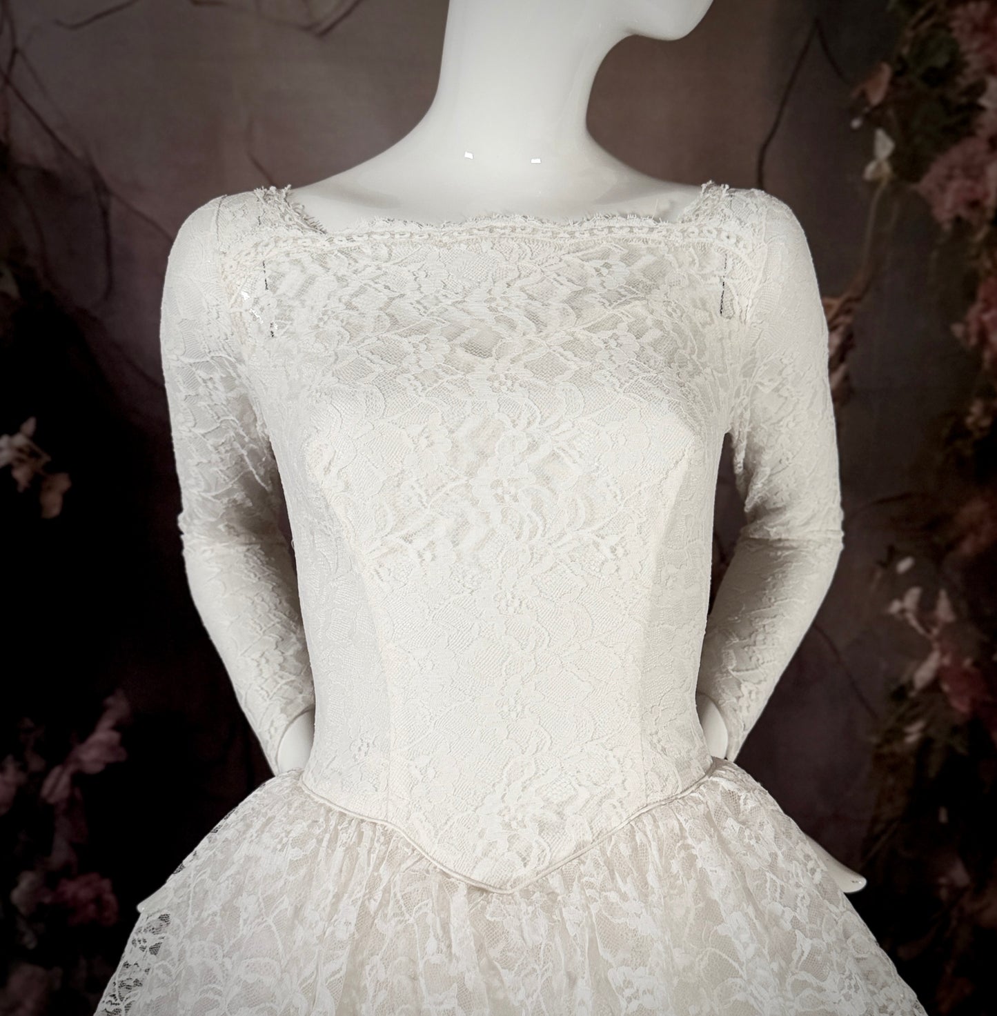 1950s Cupcake Tiered Lace Wedding Dress w/Brush Train