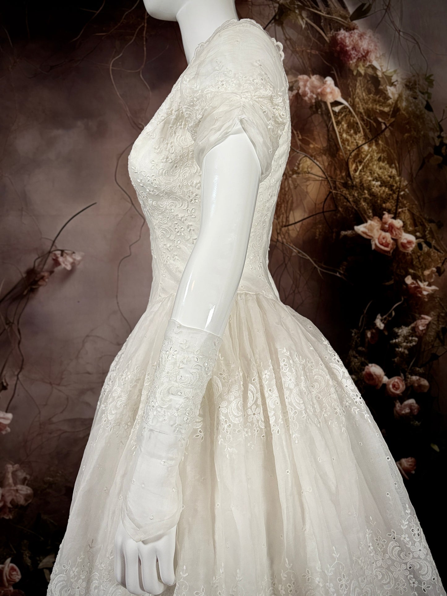 1950s Embroidered Rayon Organza Tea Length Wedding Dress W/Arm Sleeves