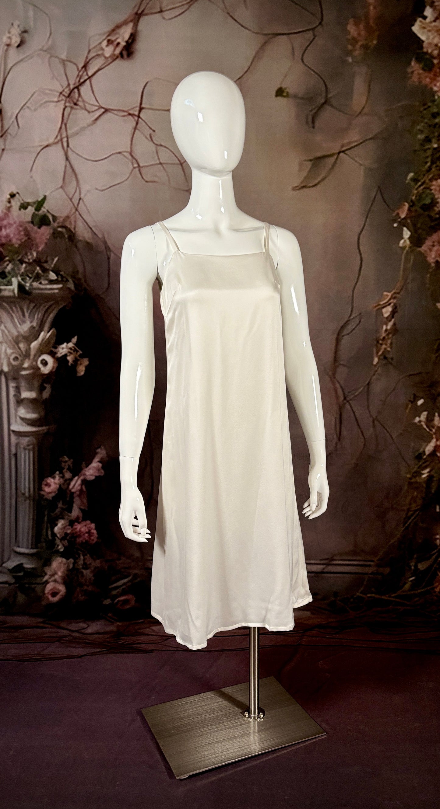 1920s Haute Couture Silk Tulle & Beaded Wedding Dress w/Juliet Veil