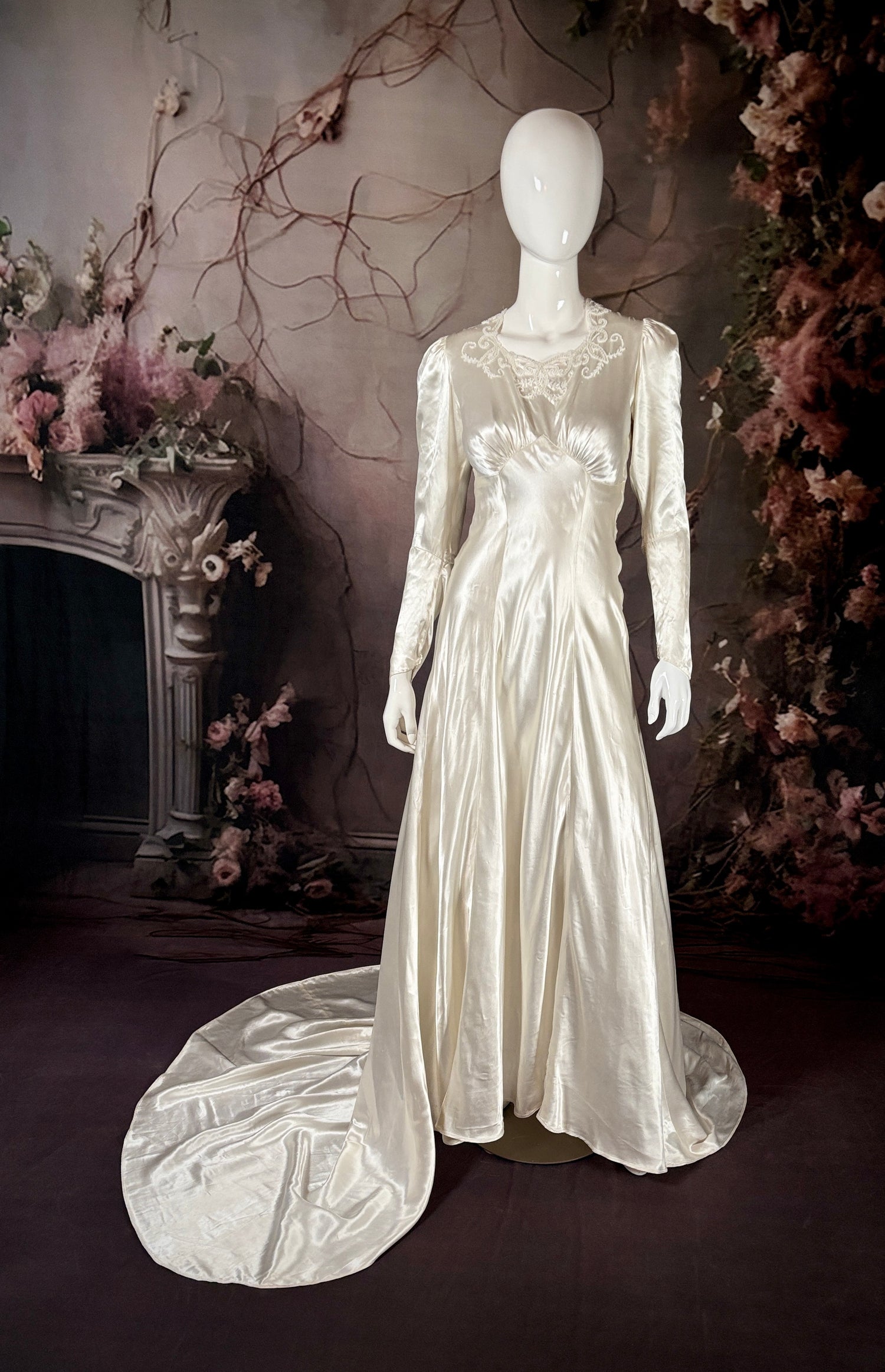 The 30+ Best Vintage Wedding Dress Shops in 2026 The 30+ Best Vintage Wedding Dress Shops in 2026