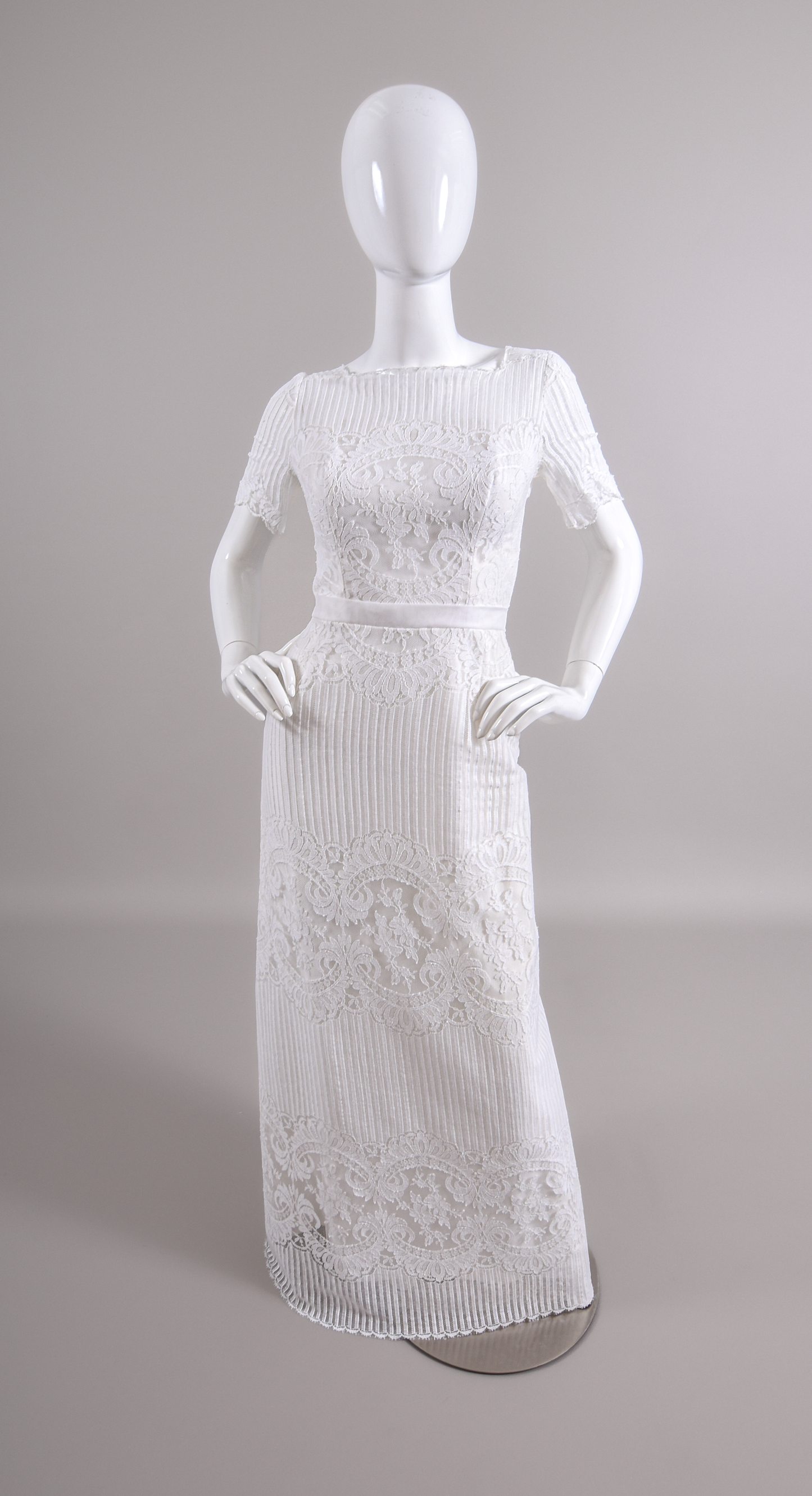 1960s Alfred Angelo Art Deco Silk Wedding Dress w/ Trailing Train Bridal Gown