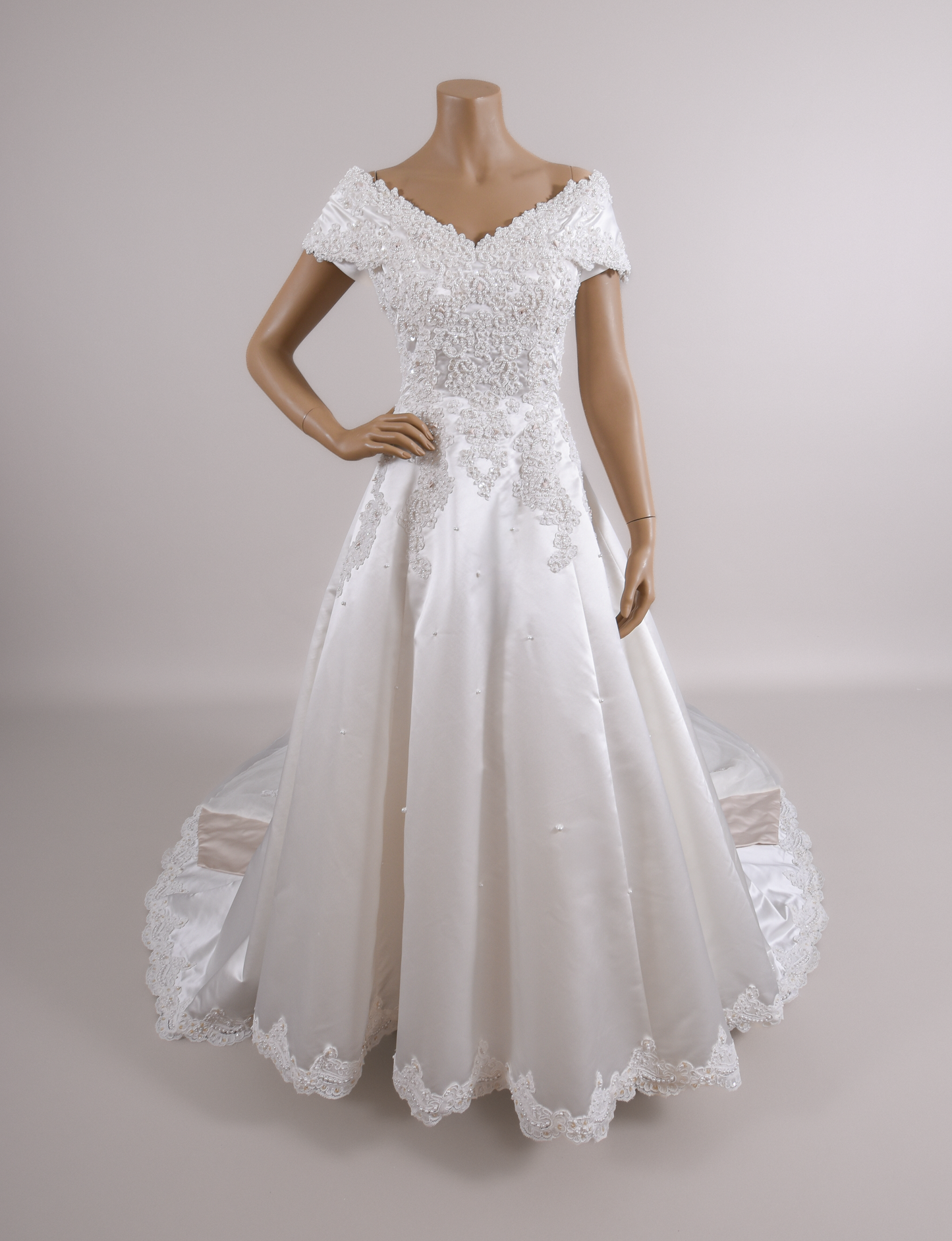 1990s Duchesse Satin Beaded Ribbon Rose Wedding Dress & Chapel Train size 8/10