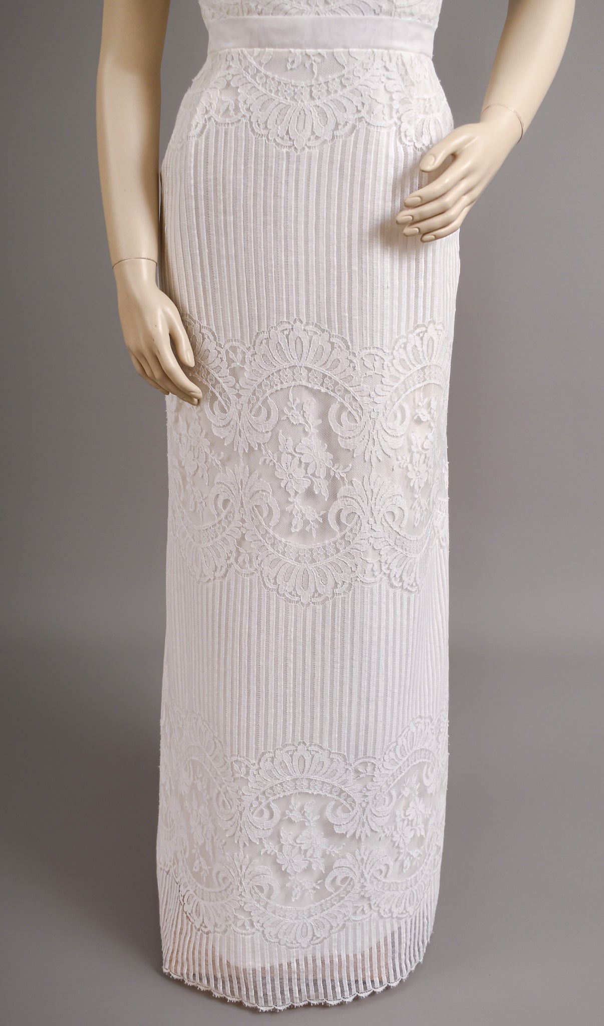 1960s Alfred Angelo Art Deco Silk Wedding Dress w/ Trailing Train Ivory Bridal Gown Size 2/4