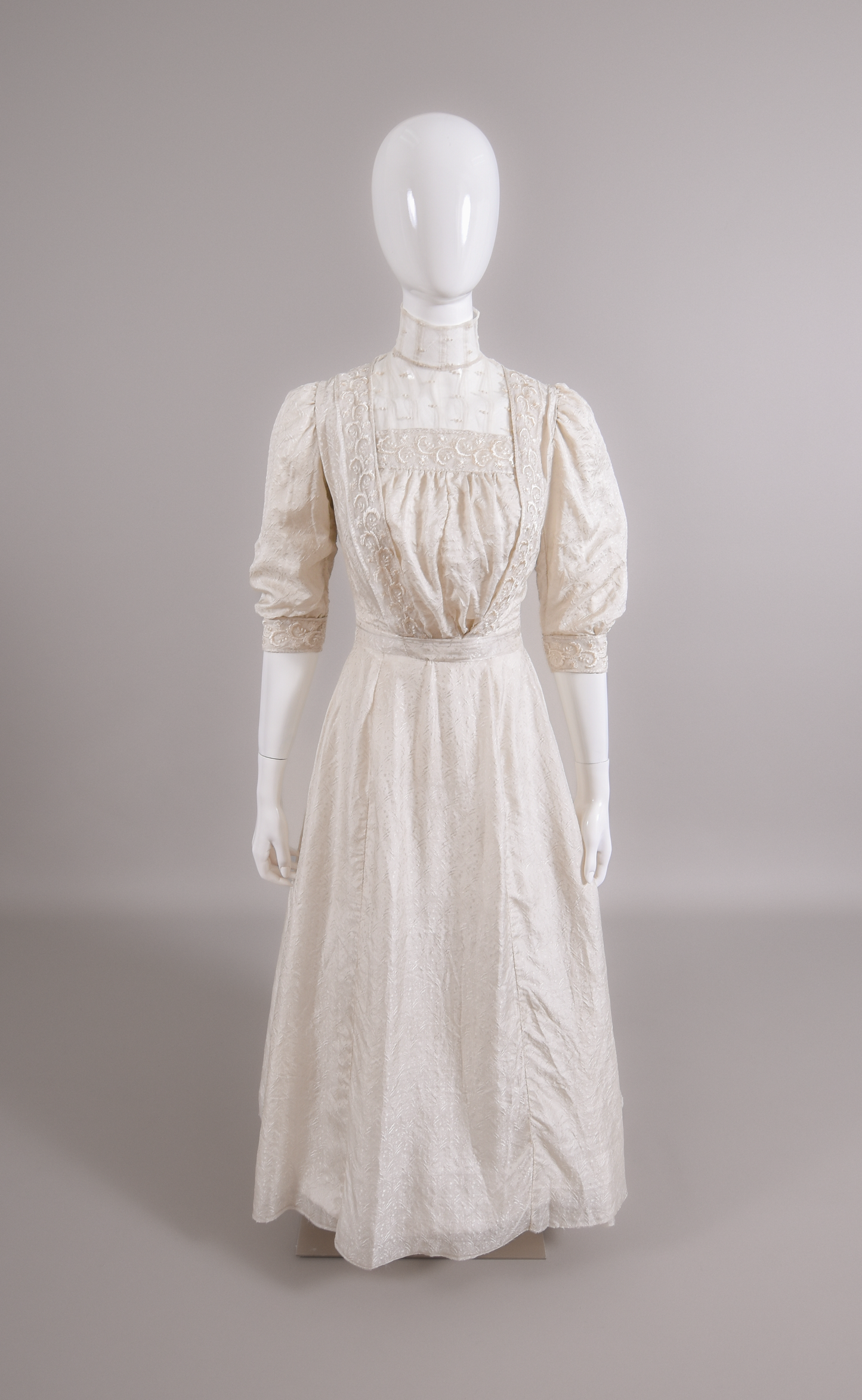 1900s Silk Jacquard & Embroidered Tulle Wedding Dress "NOS"