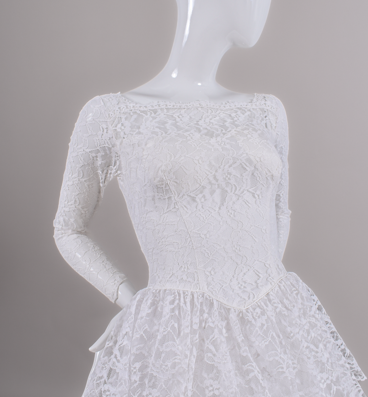 1950s Cupcake Tiered Lace Wedding Dress w/Brush Train