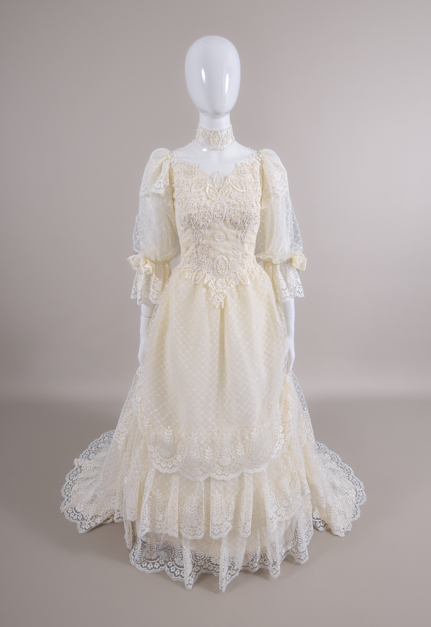 1980s Victorian-Inspired Dotted Tulle & Lace Wedding Dress w/Lace Rosettes & Cathedral Train