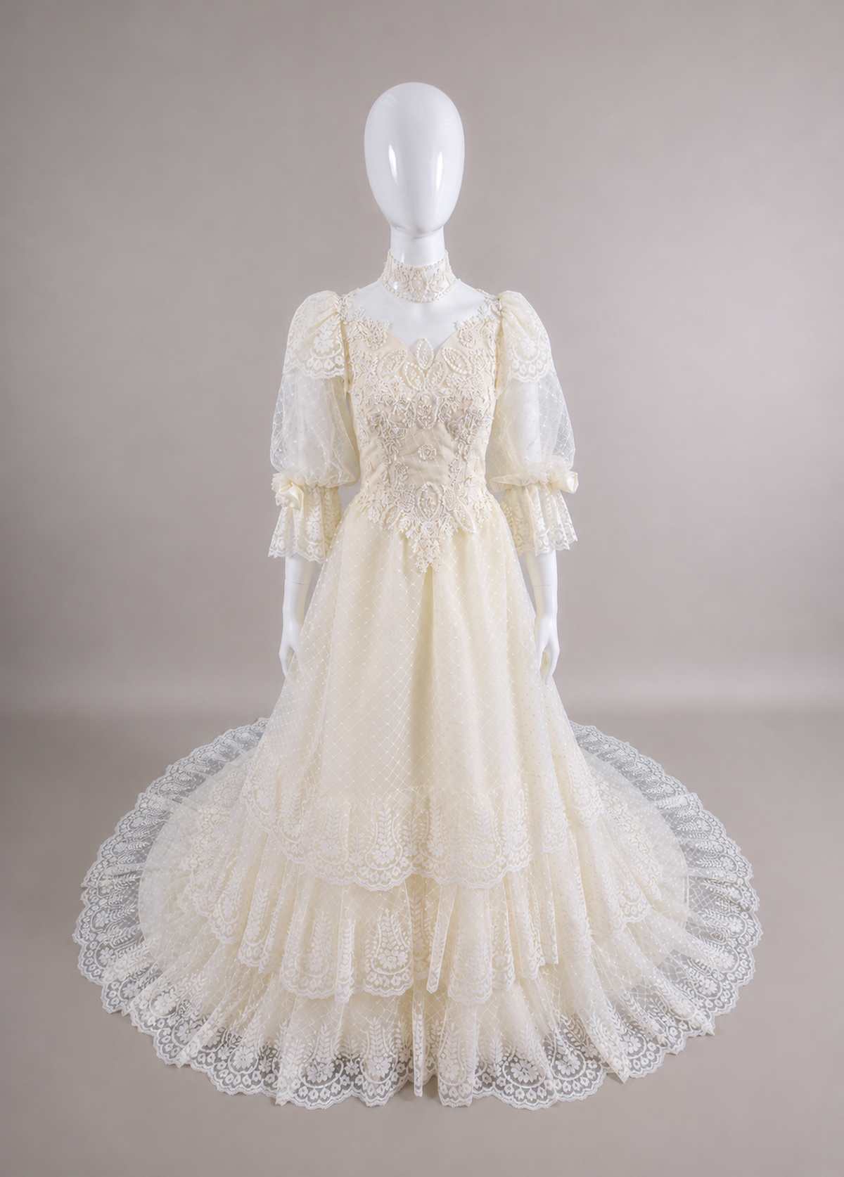 1980s Victorian Revival Dotted Tulle & Lace Wedding Dress w/Lace Rosettes & Chapel Train size 4/6