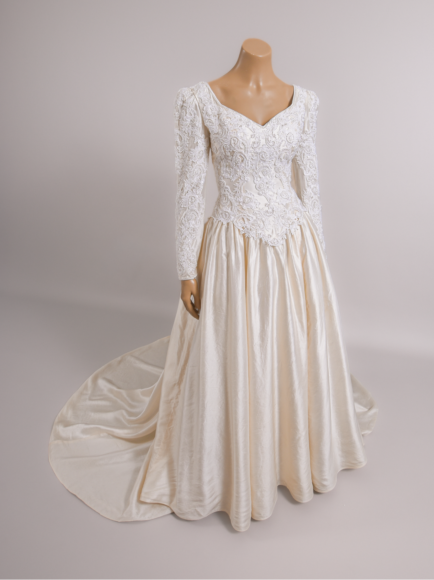 1990s Silk Shantung Pearl & Appliqué Beaded Wedding Dress W/Trailing Train