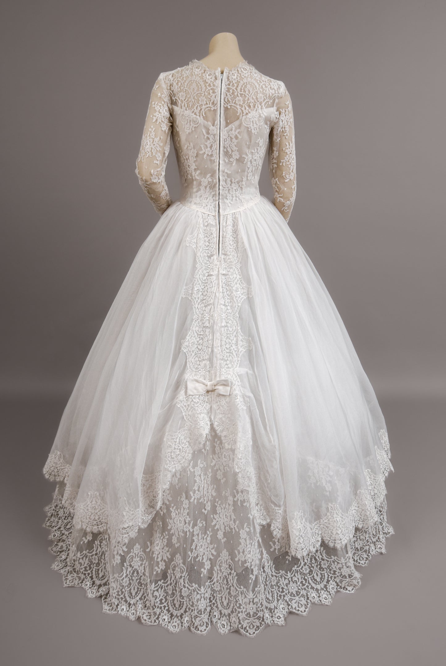 1950s Silk Organza & Lace Wedding Dress Size 4/6