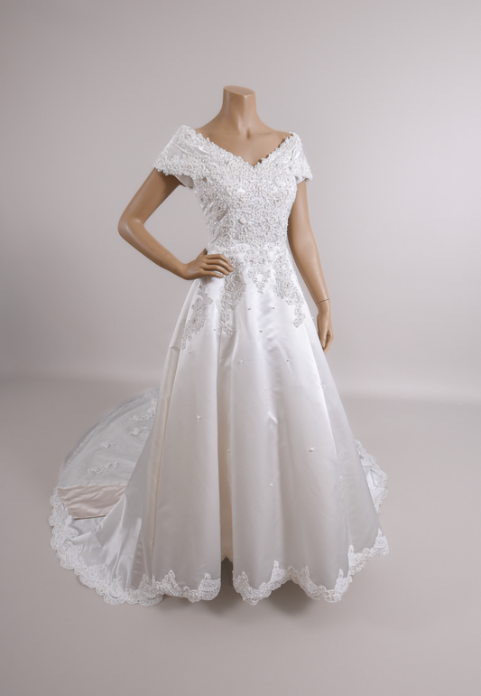 1990s Duchesse Satin Beaded Ribbon Rose Wedding Dress & Chapel Train size 8/10