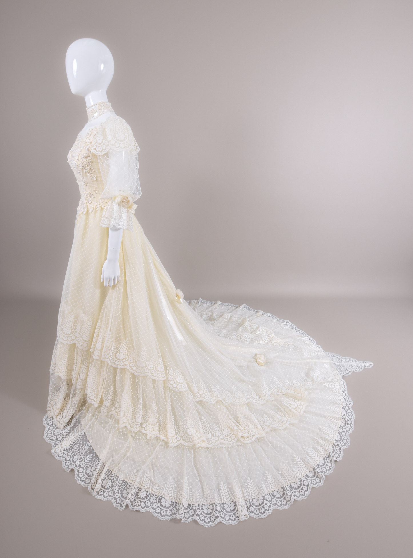 1980s Victorian-Inspired Dotted Tulle & Lace Wedding Dress w/Lace Rosettes & Cathedral Train