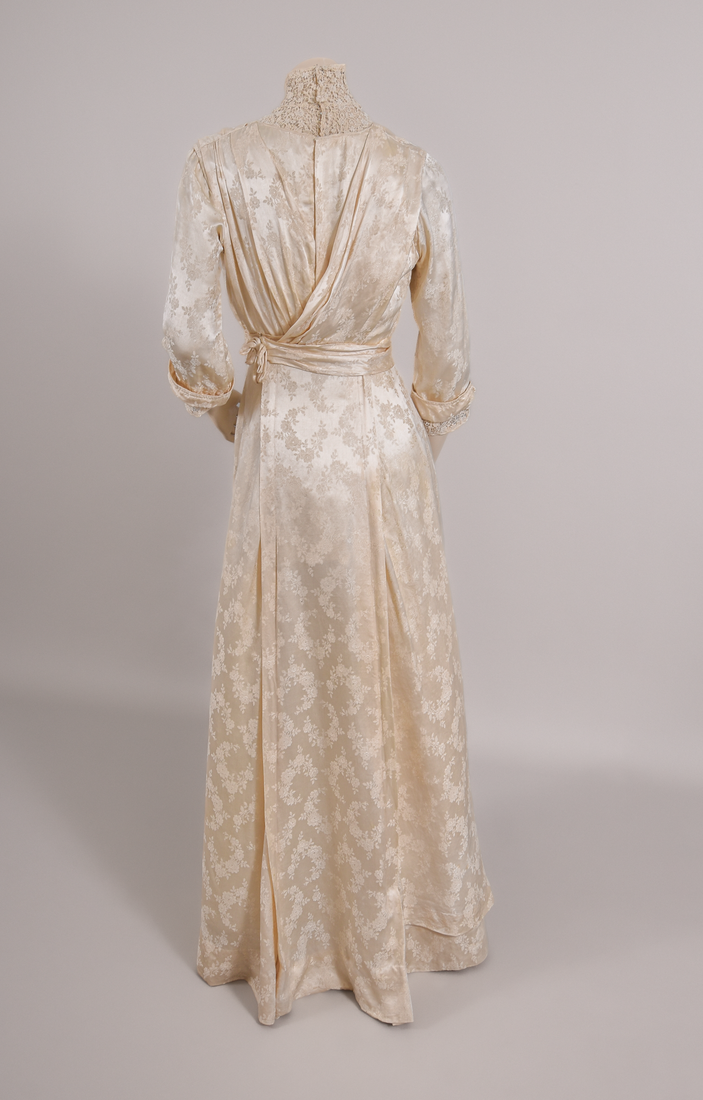 1900s Edwardian Floral Silk Satin Damask & Bobbin Lace Tea Gown
