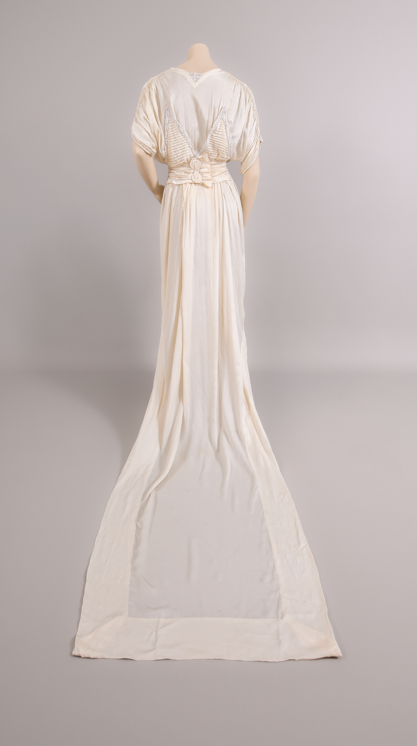 1920s Silk Crepe De' Chine Wedding Dress w/Trailing Train