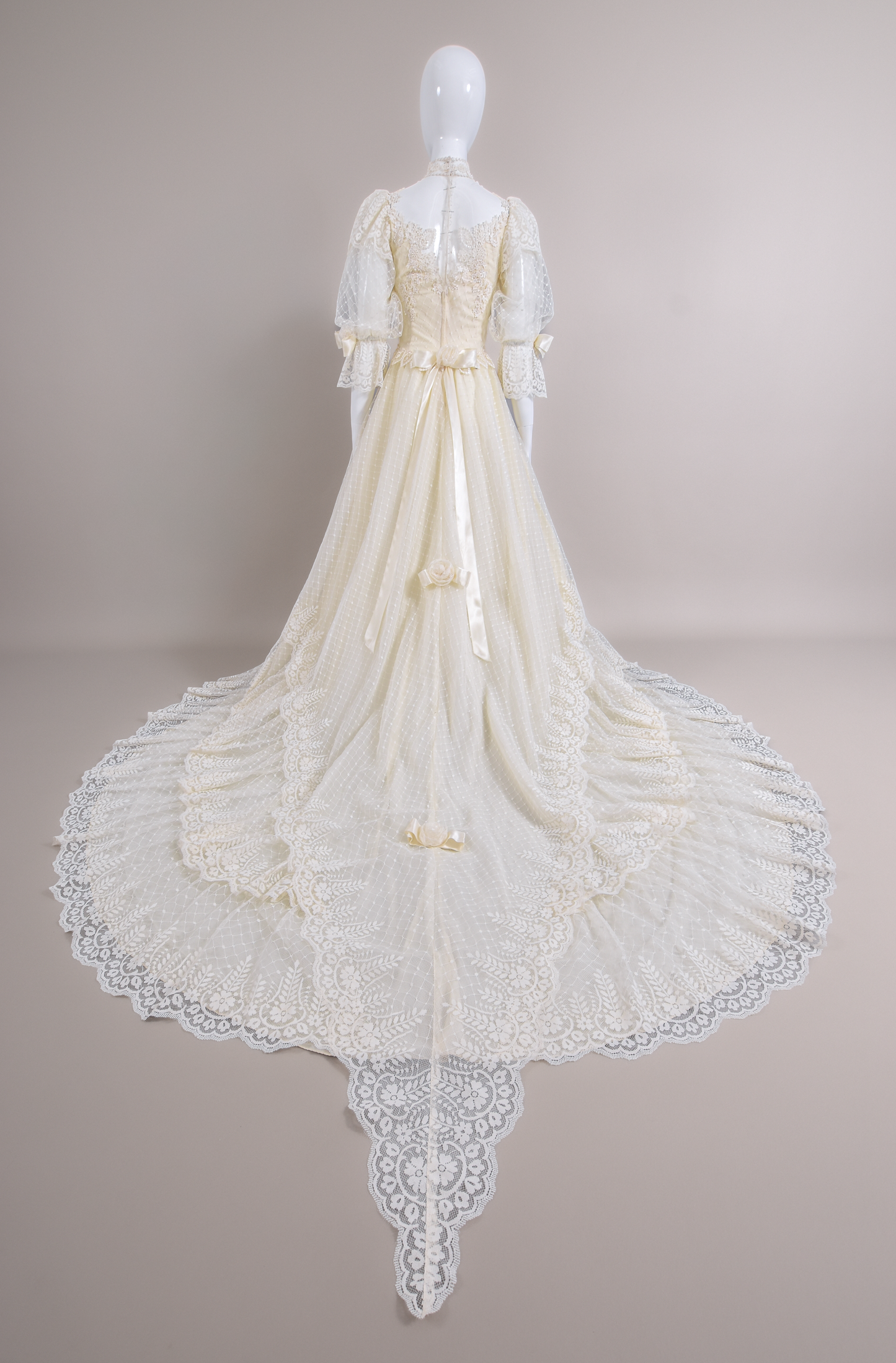 1980s Victorian-Inspired Dotted Tulle & Lace Wedding Dress w/Lace Rosettes & Cathedral Train