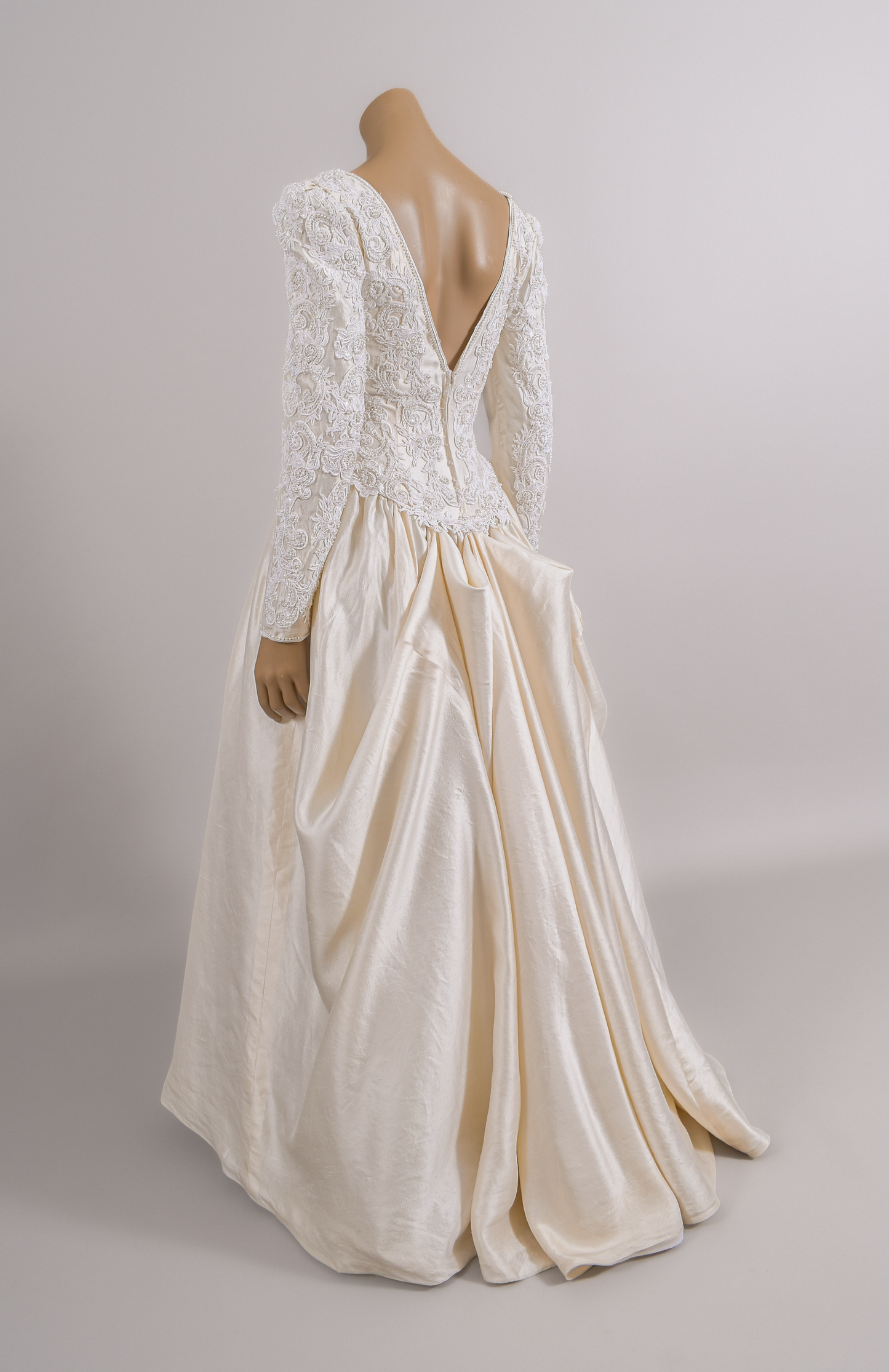 1990s Silk Shantung Pearl & Appliqué Beaded Wedding Dress W/Trailing Train