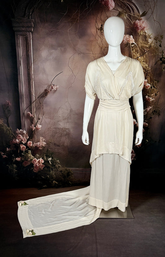 1920s Silk Crepe De' Chine Wedding Dress w/Trailing Train