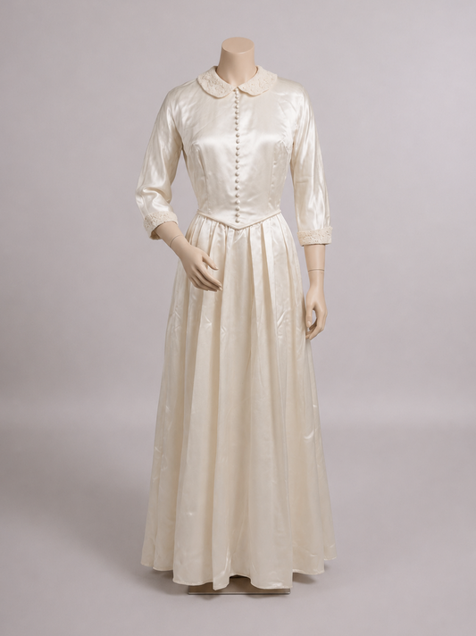 1950s Candlelight Satin Wedding Gown w/Lace Collar